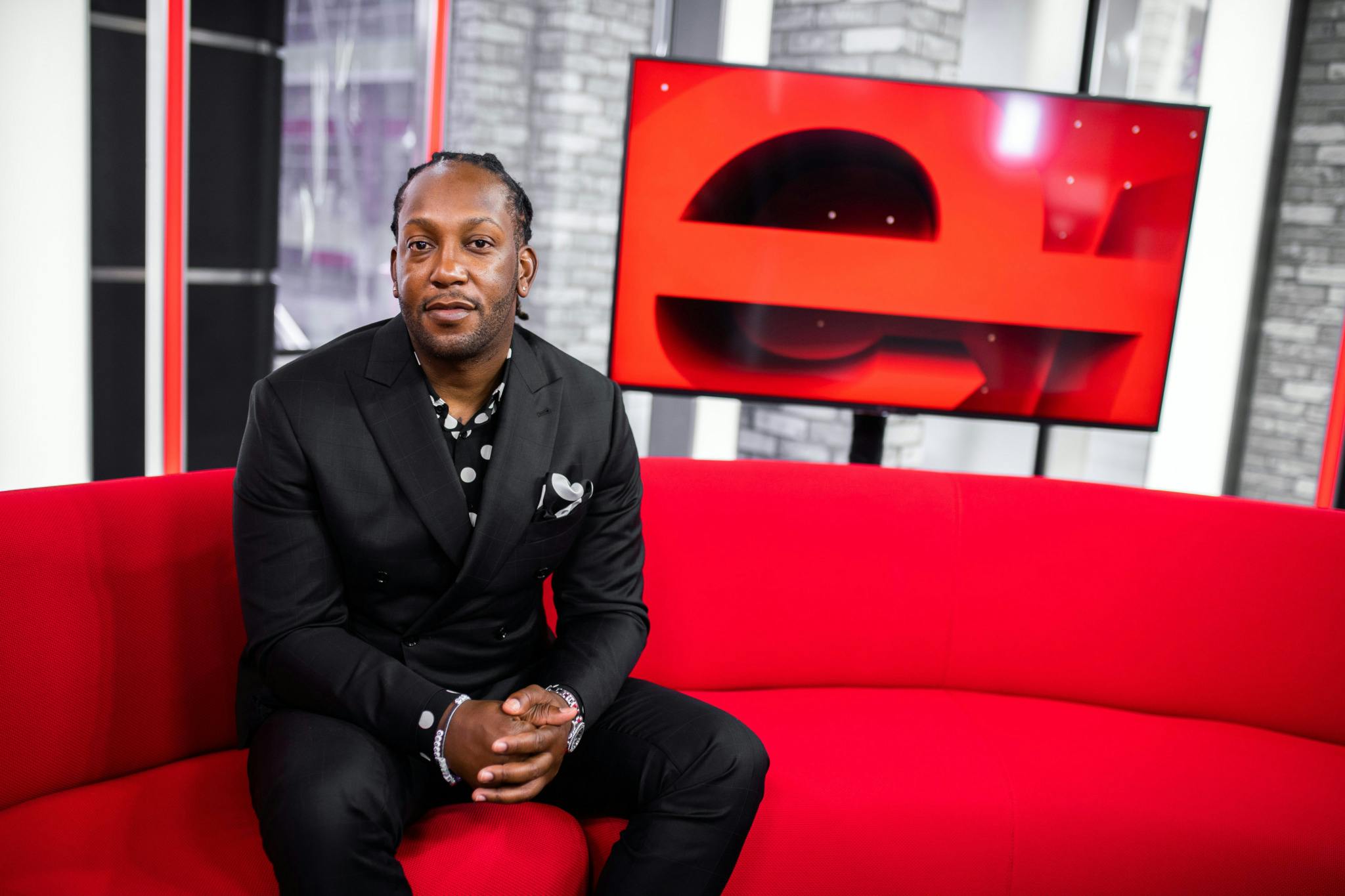Image for the Tyrone Edwards is Ready to Shine as ETALK’s New Co-Anchor: ‘This is Going To Be Big For So Many People That We Don’t Even Know’ press release