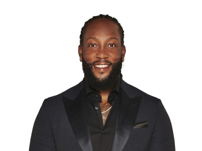 eTalk_Season20_Tyrone_1331_FC Image of Anchor, ETALK as Tyrone Edwards