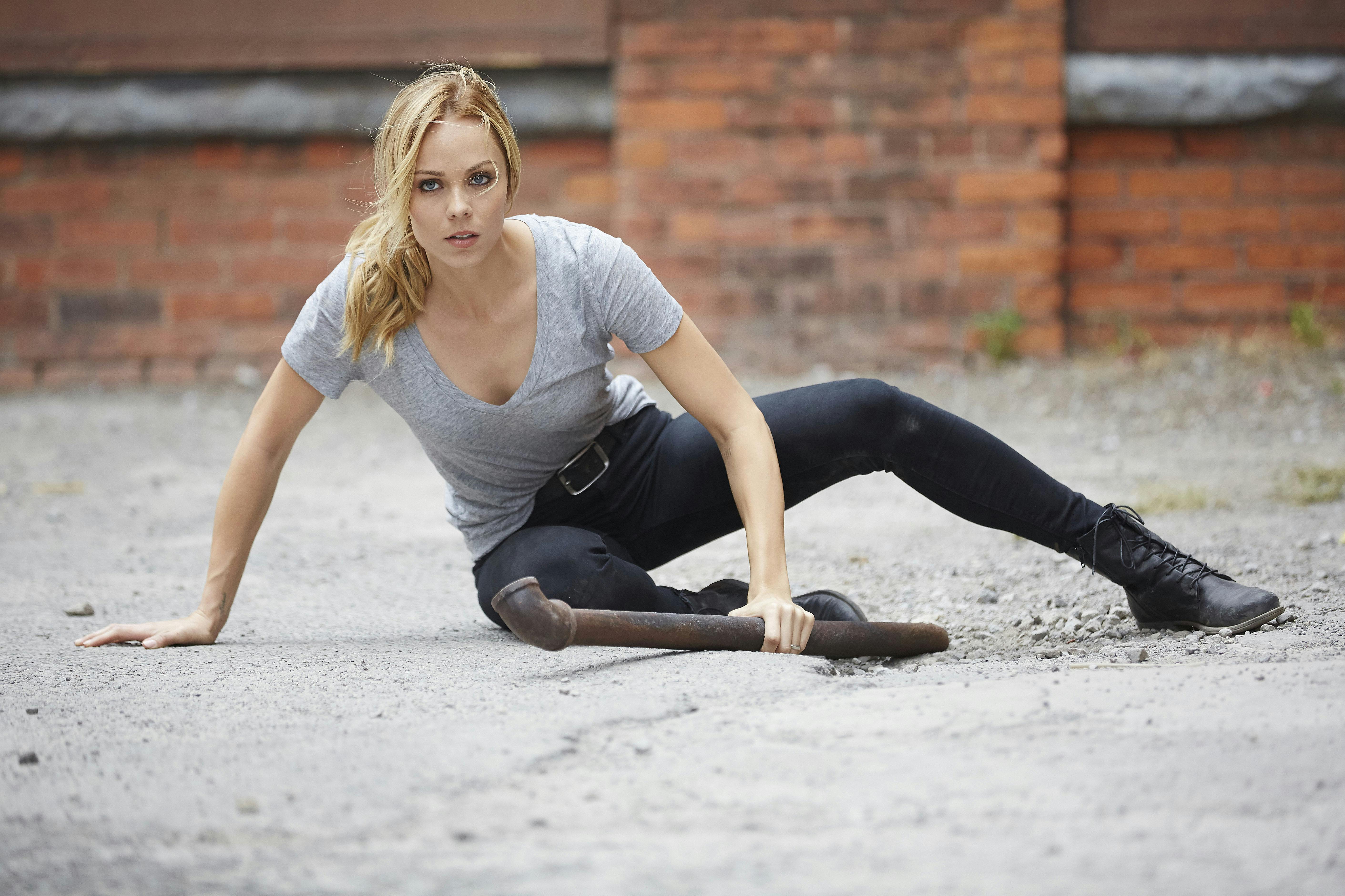 Image for the The Last Bite is the Deepest: Third and Final Season of Original Canadian Thriller BITTEN Premieres February 12 on Space press release