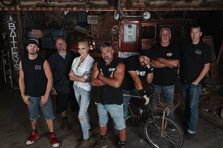 Image for the The All-Star Mavericks of Automotive Fabrication Return For Season 3 of VEGAS RAT RODS, March 30 on Discovery press release