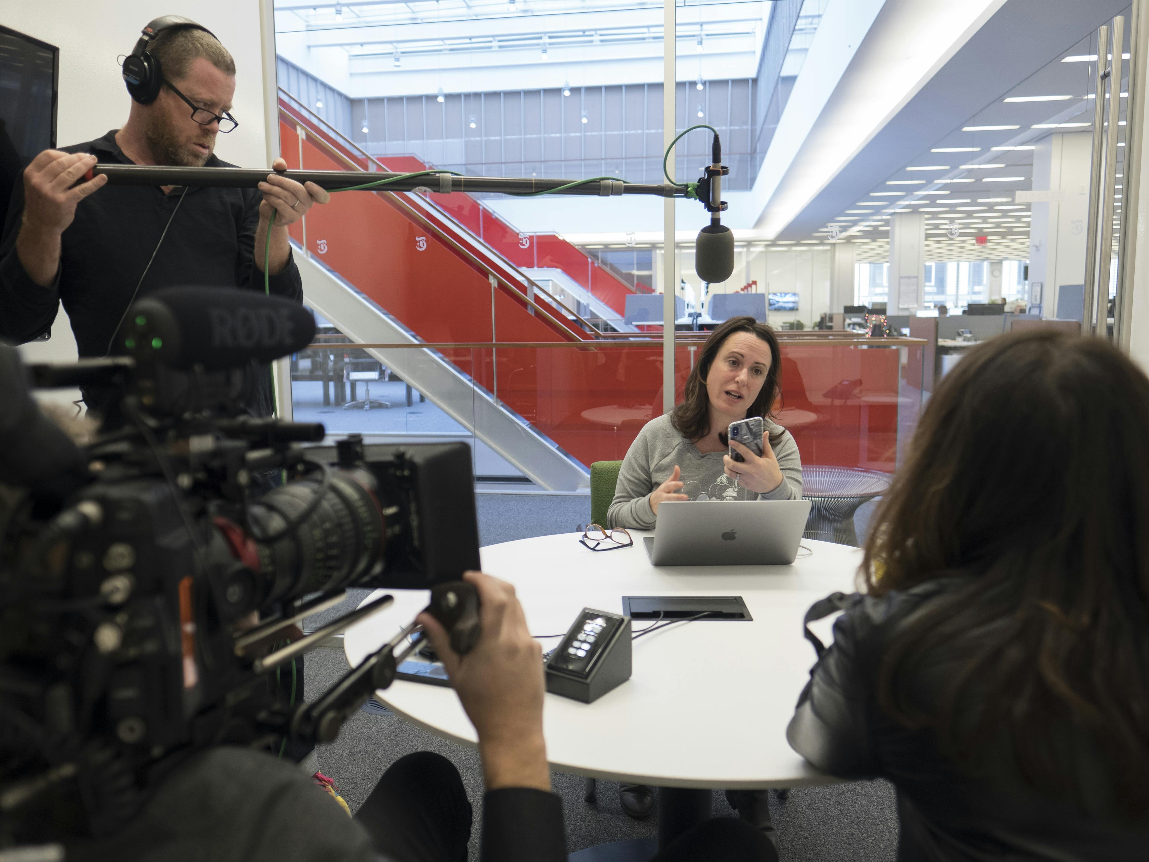 Image for the Not #FakeNews. SHOWTIME® releases trailer for new documentary series THE FOURTH ESTATE press release