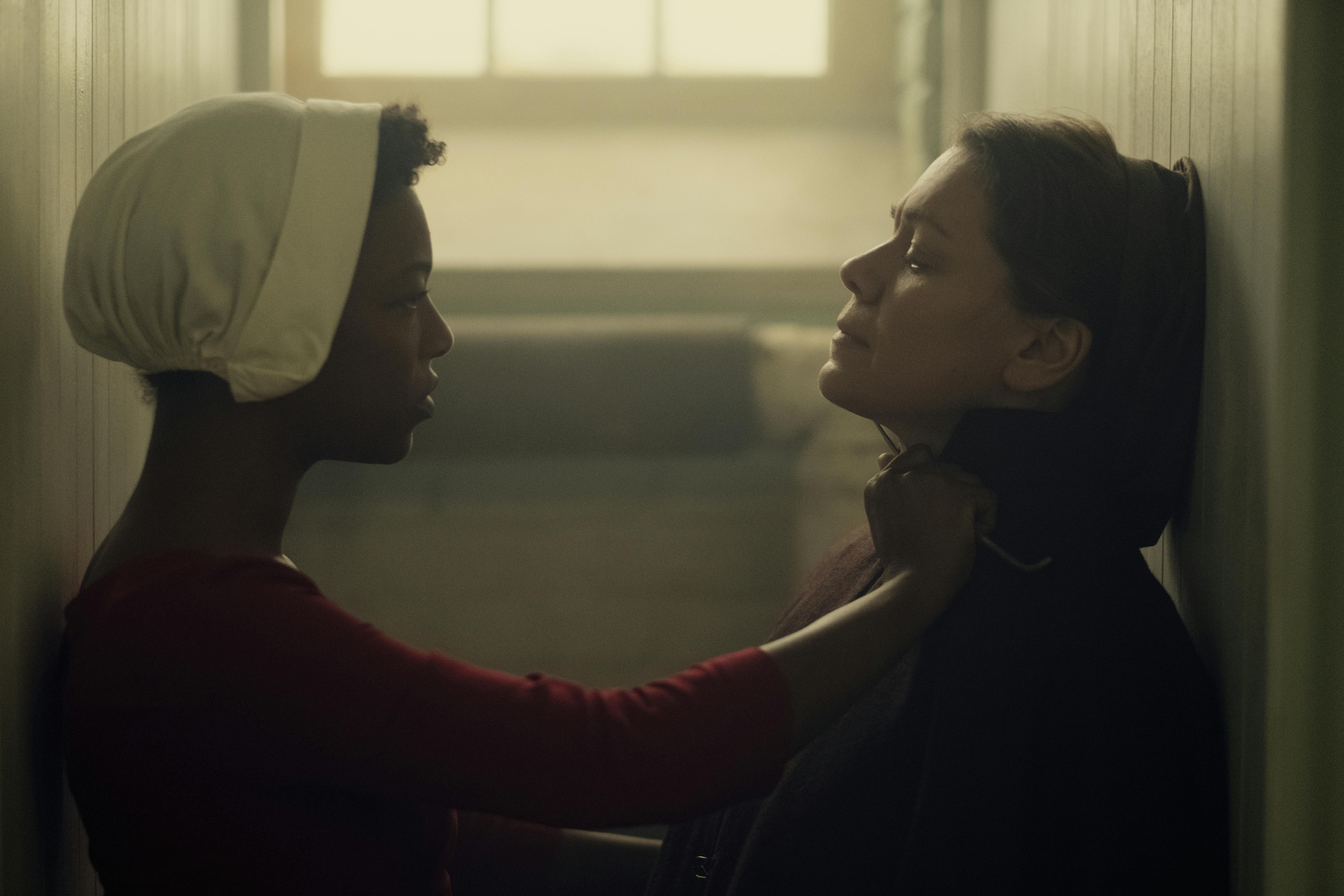 Image for the THE HANDMAID’S TALE star Samira Wiley discusses what to expect in Season 2 of Bravo’s hit drama series press release