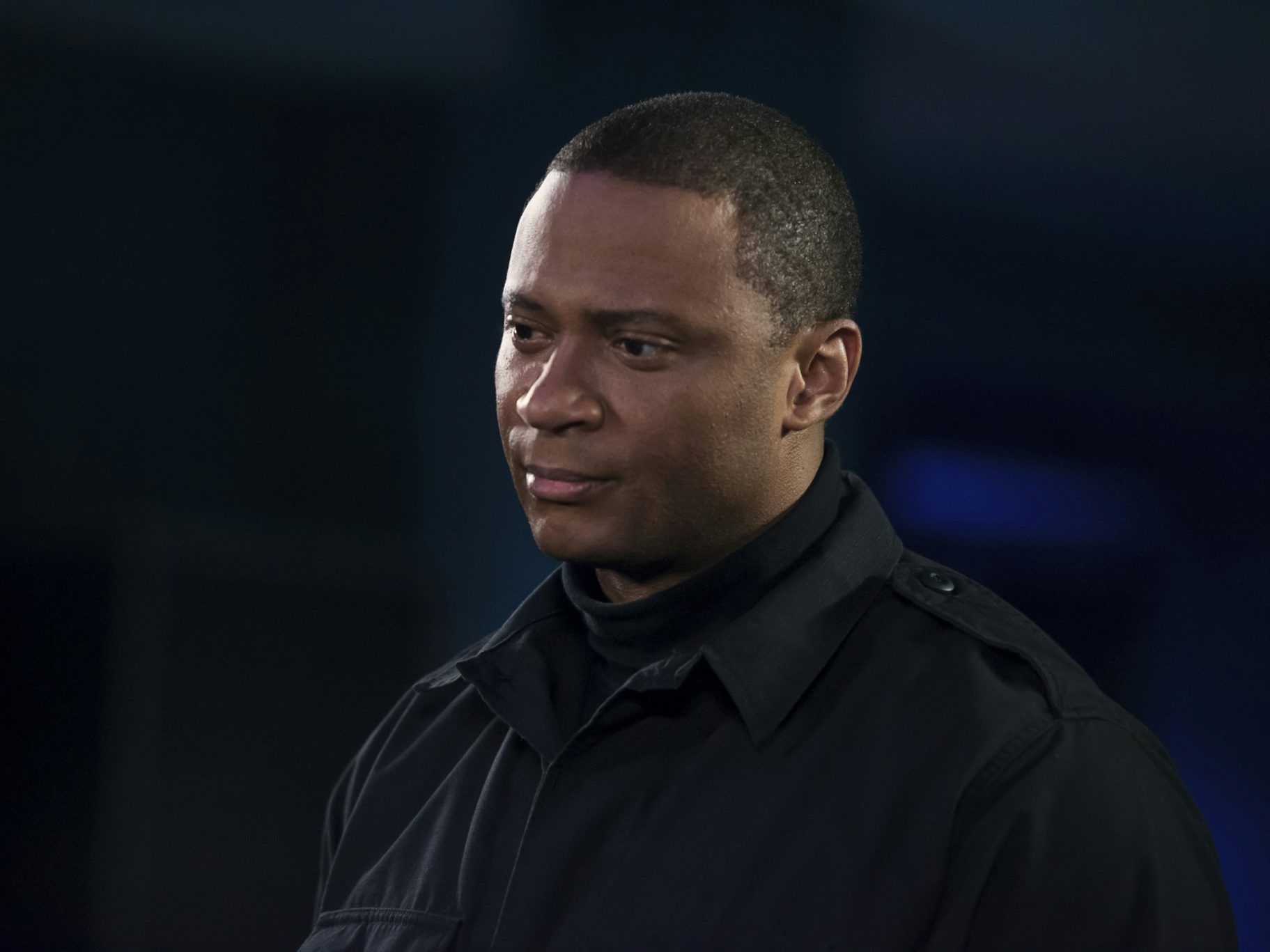 source-AR706B0115b Image of David Ramsey as John Diggle / Spartan
