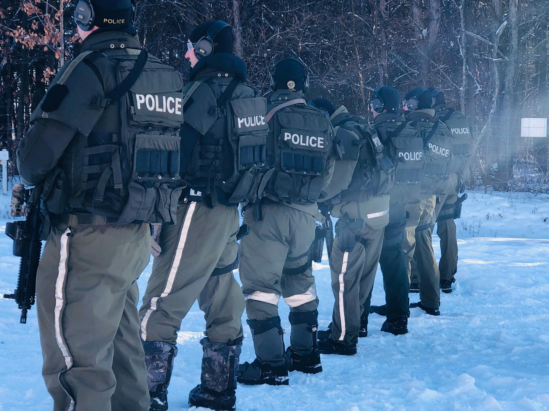 Image en vedette de l'article Incursion exclusive au sein de GTI : GROUPE TACTIQUE D’INTERVENTION!