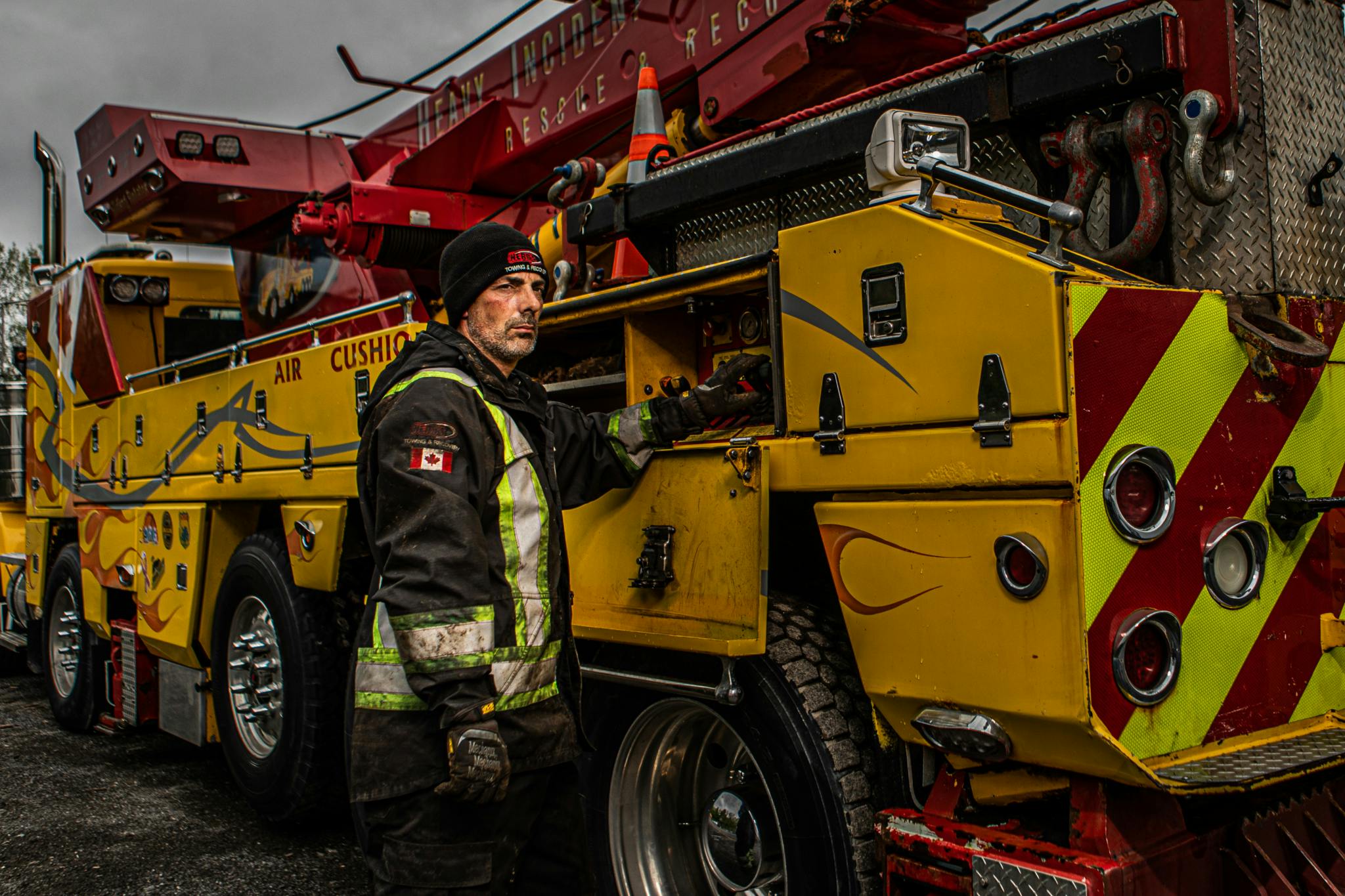 Image for the Season 4 of Smash Hit Original Series HEAVY RESCUE: 401 Revs with New High-Pressure Rescues and Recoveries, January 7 on Discovery press release