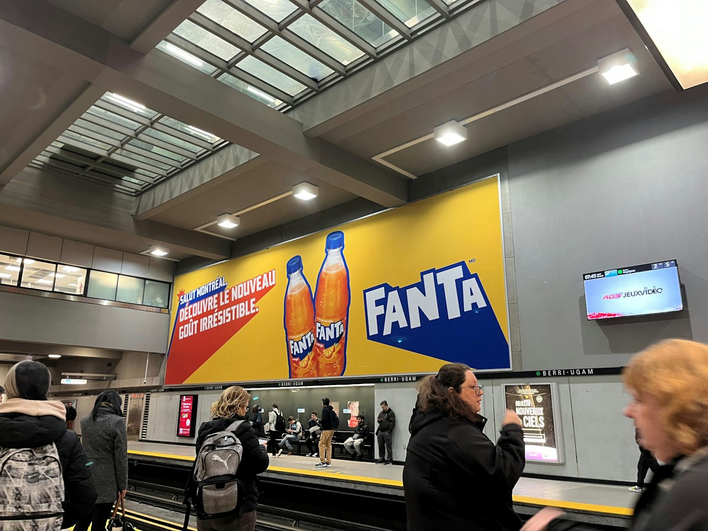Metro Mural - Fanta Ad