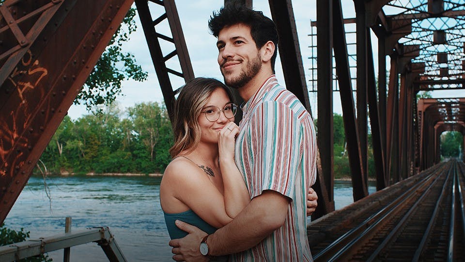 Image en vedette de l'article OCCUPATION DOUBLE présente COLOCS… EN AMOUR! Claudie et Mathieu déménagent sur Noovo.ca!