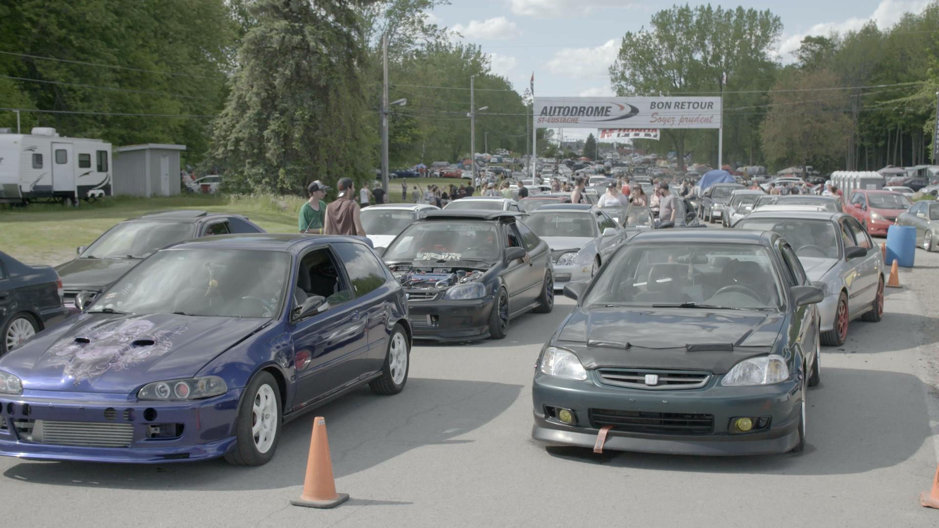 Image en vedette de l'article Le DERNIER TOUR DE PISTE de l’autodrome St-Eustache à Canal D