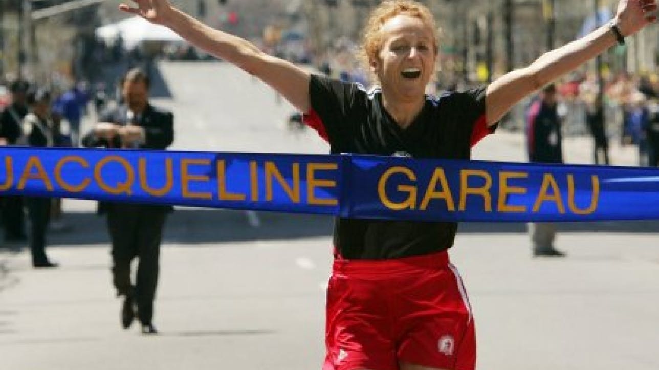 Image en vedette de l'article 25 ANS D’ÉMOTIONS Jacqueline Gareau : 40 ans après sa victoire au marathon de Boston