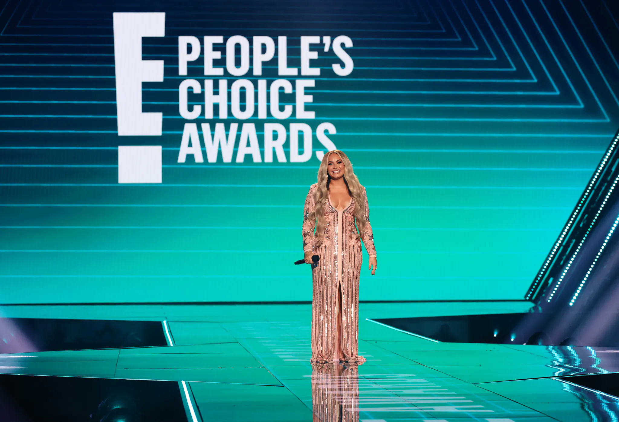 Image for the THE 2020 E! PEOPLE’S CHOICE AWARDS COMPLETE WINNERS LIST press release