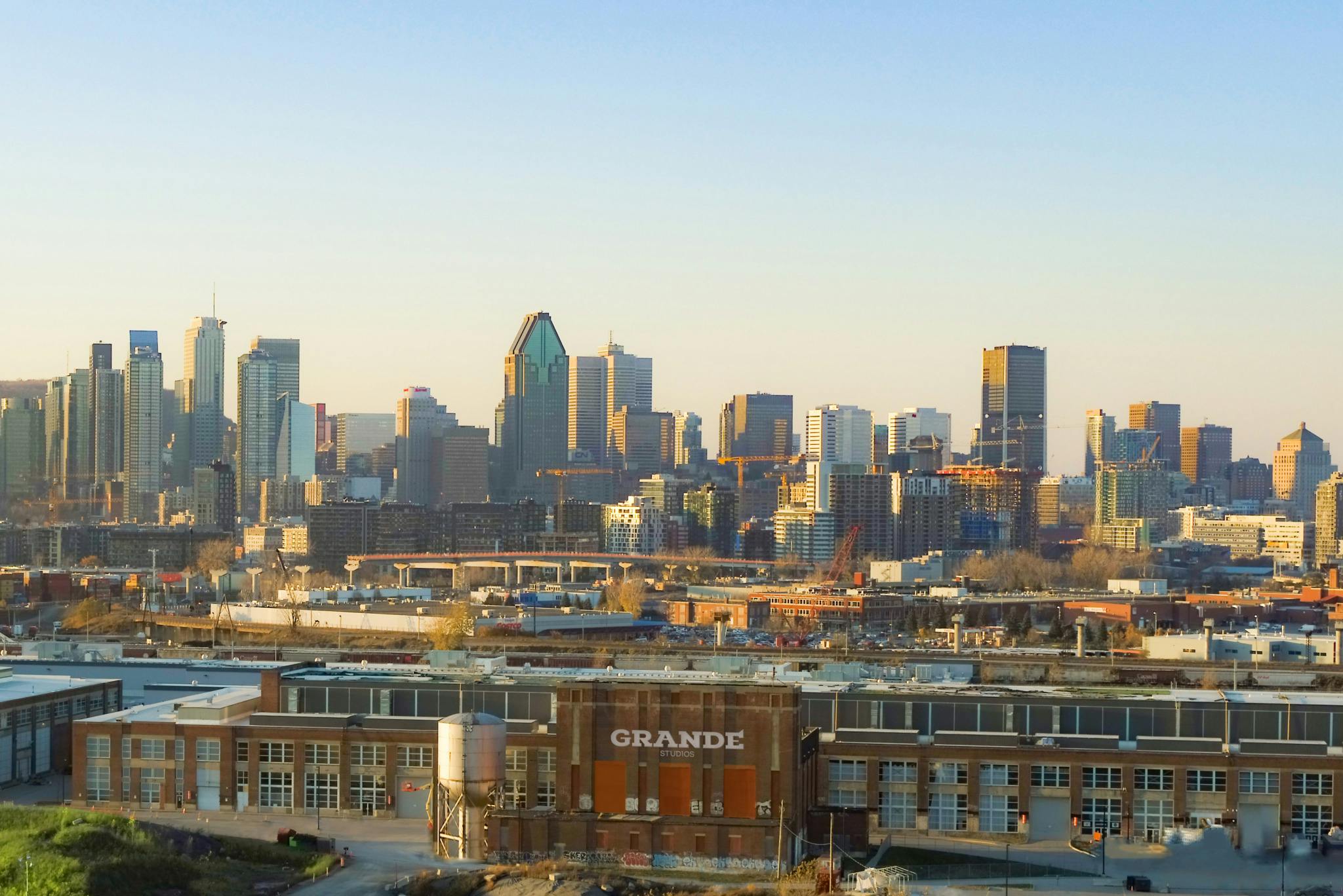 Image for the Bell Media and Grandé Studios Increase Commitment to Québec Content Creation Through New Partnership press release