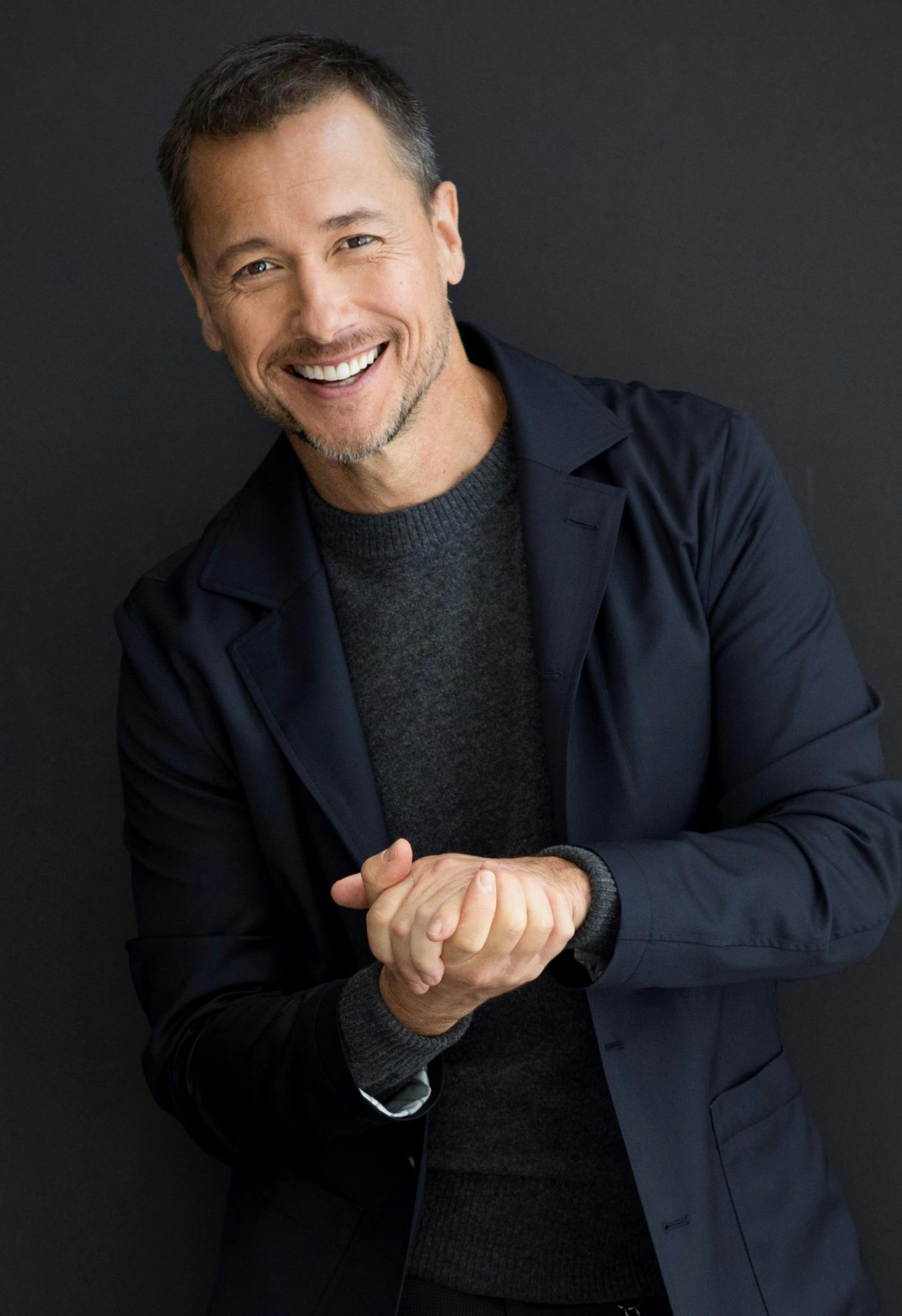 Image en vedette de l'article Stéphane Rousseau de retour à ÉNERGIE pour le temps des Fêtes!