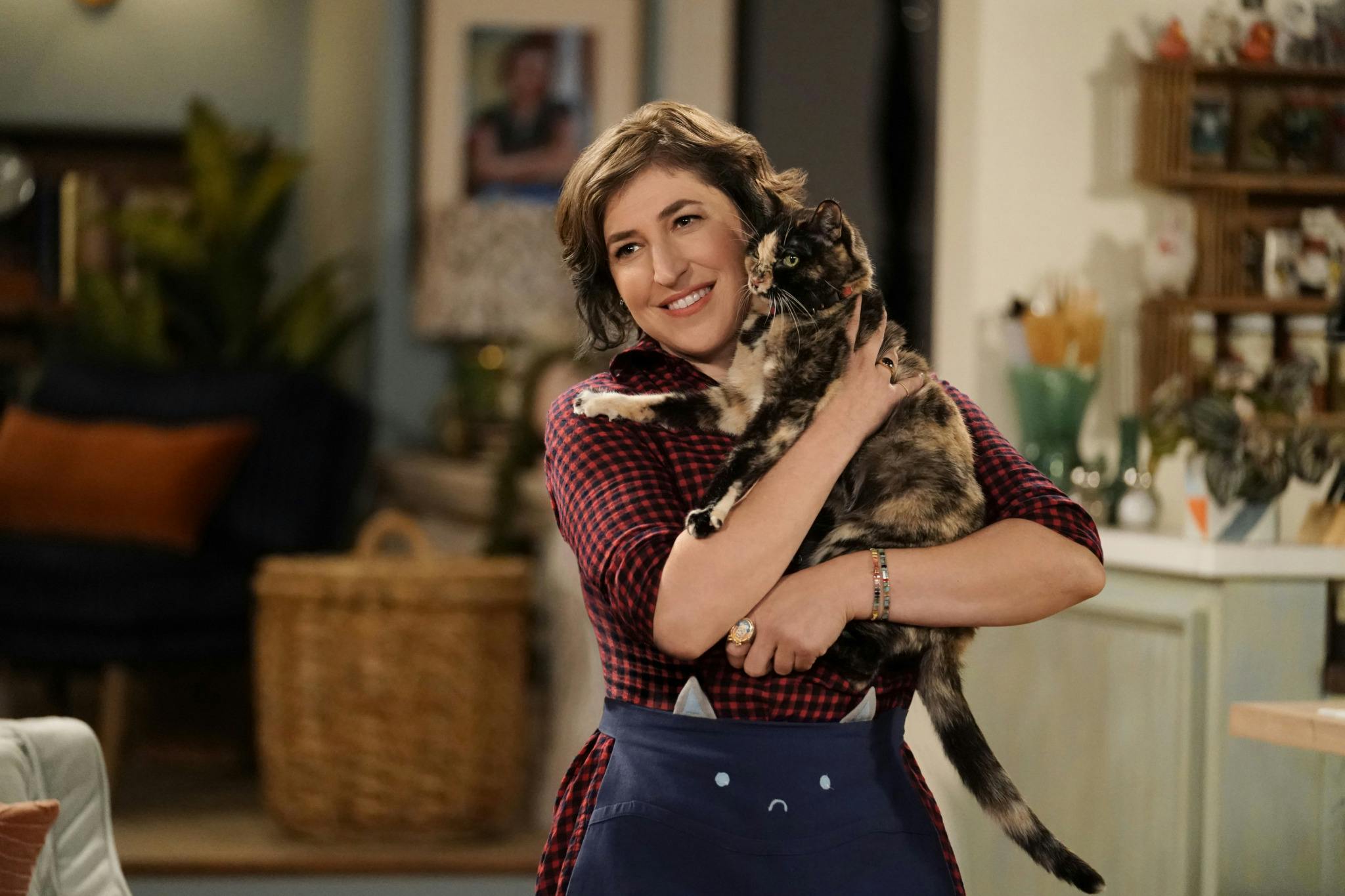 Image for the The Kat’s Out of The Bag! Mayim Bialik Does It Her Way in CTV’s CALL ME KAT press release