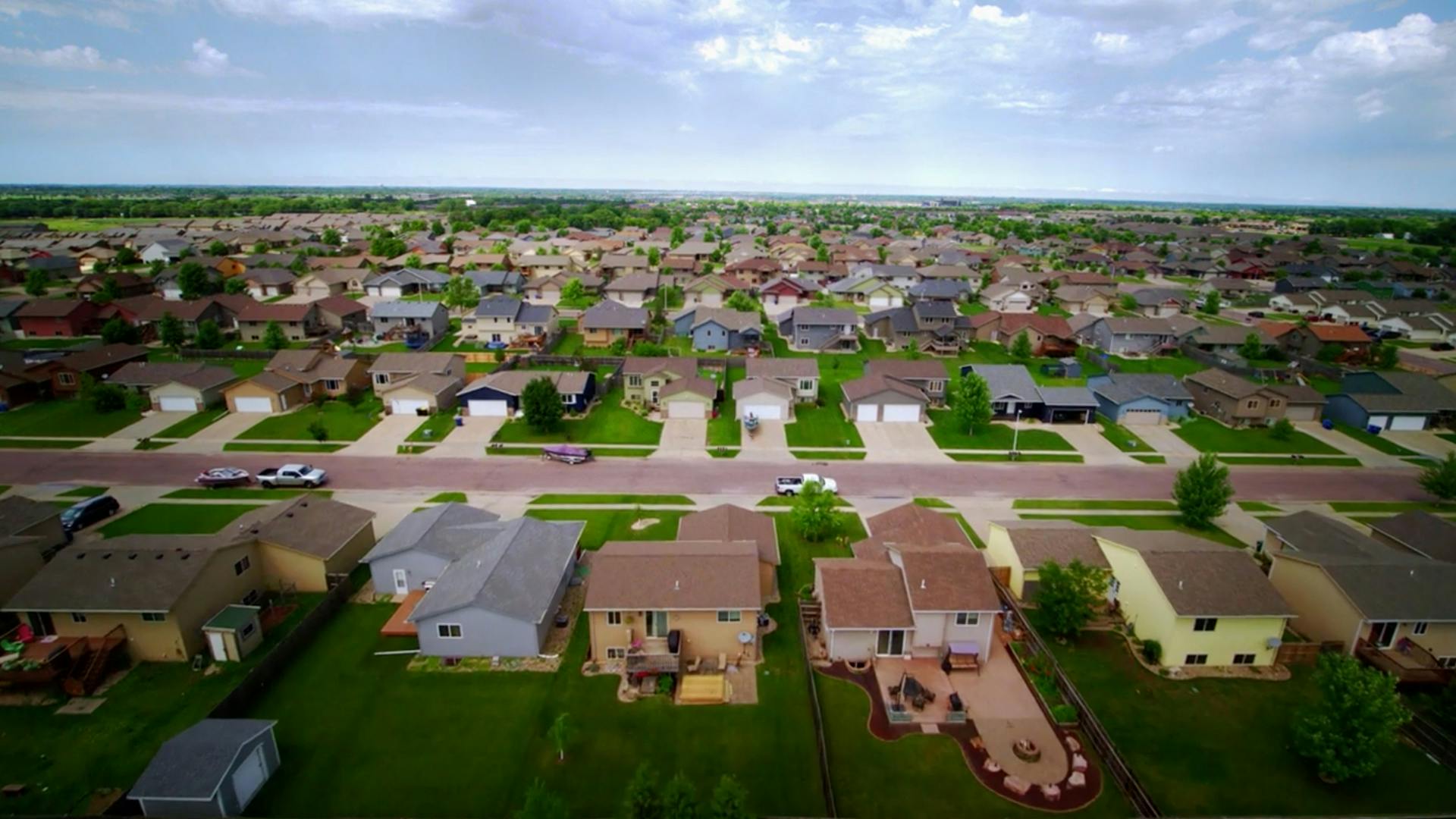 Image for the HBO’s OUR TOWNS, A Panoramic Yet Intimate Look At Small Towns Throughout America, Debuts April 13 press release