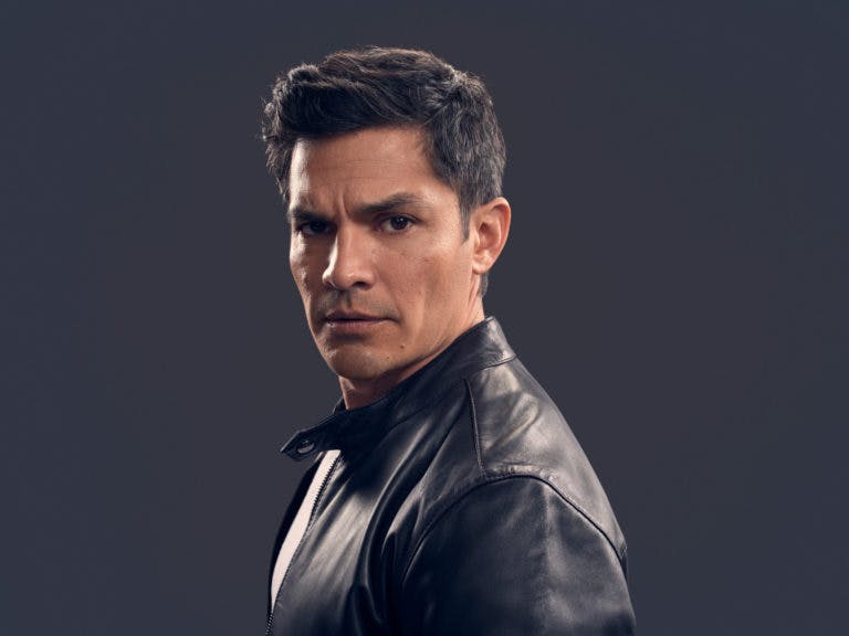 Image of Nicholas Gonzalez as LEVI BROOKS