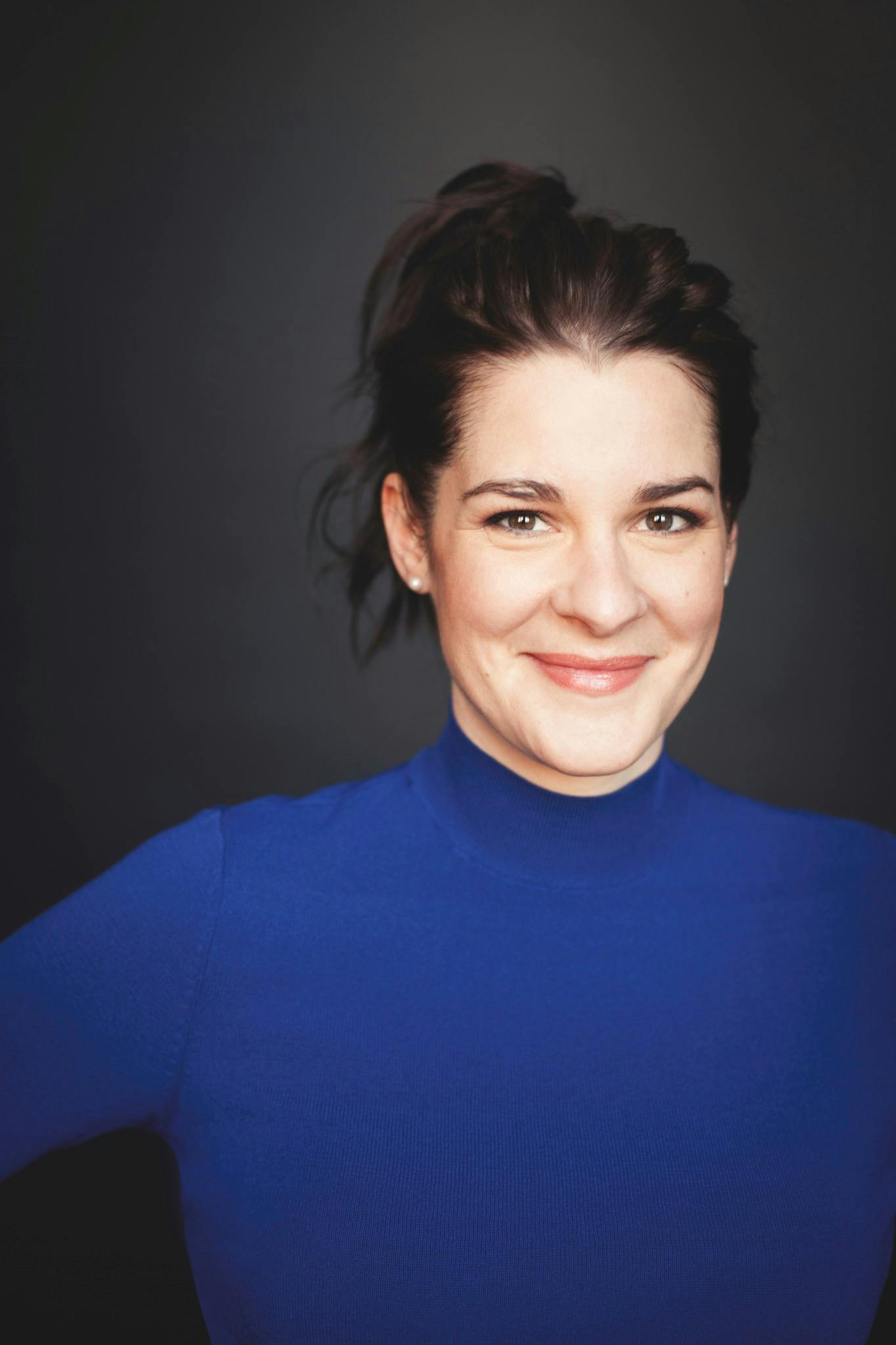 Image en vedette de l'article Ève Côté à l’animation de la quatrième saison de  ROAST BATTLE : LE GRAND DUEL cet hiver à Z!