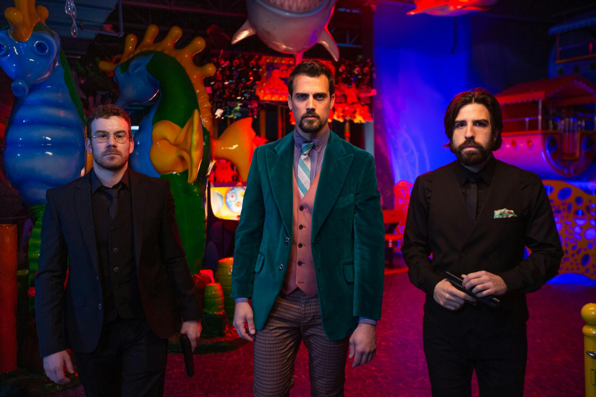 Image en vedette de l'article TOP DOGS : AGENTS DOUBLES DOUBLES LE RETOUR DES ENQUÊTEURS ÉTOILES SUR NOOVO.CA