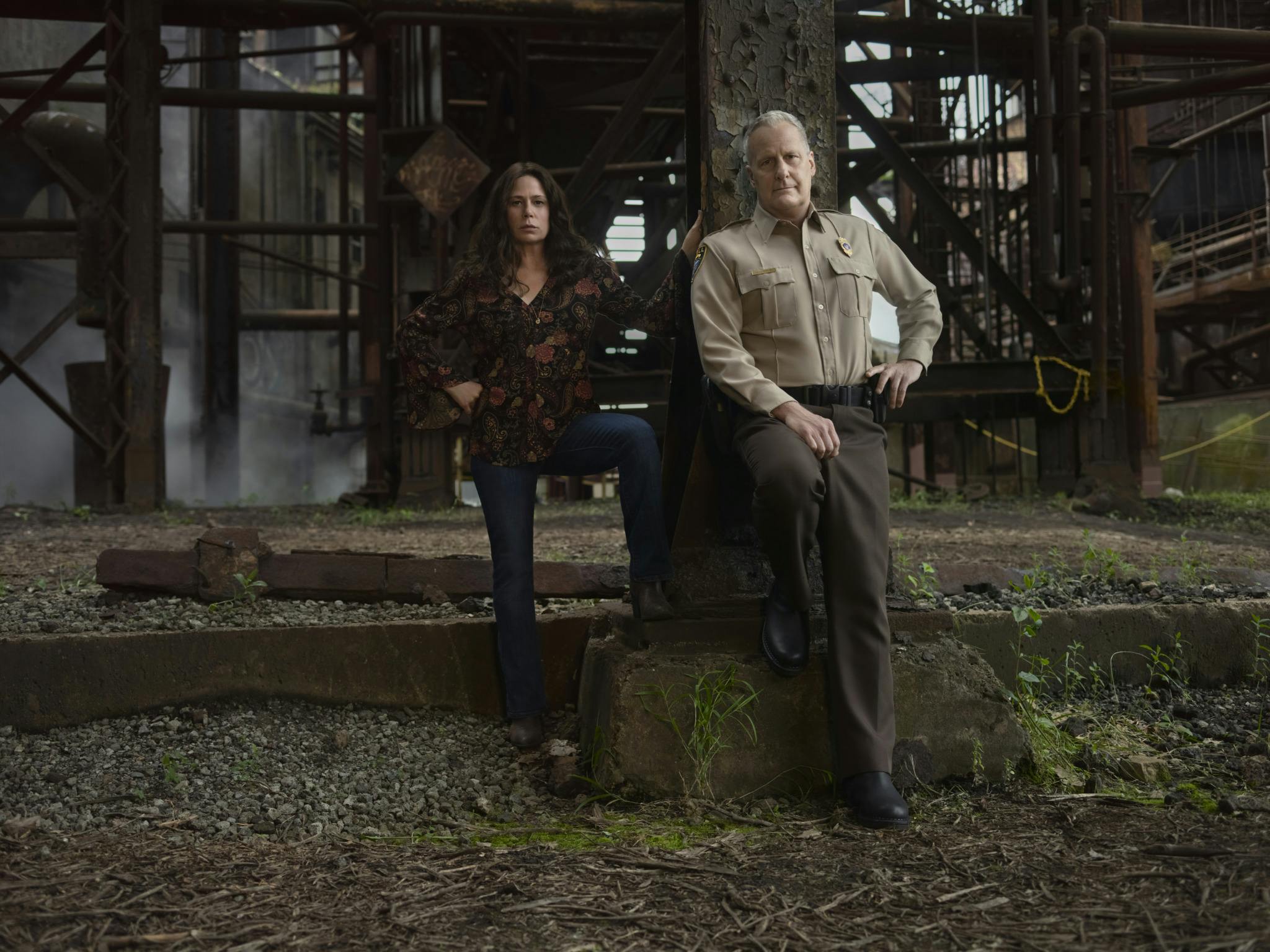 Image for the Rust Never Sleeps: Jeff Daniels and Maura Tierney Play Good People Facing Bad Choices in SHOWTIME’s AMERICAN RUST press release