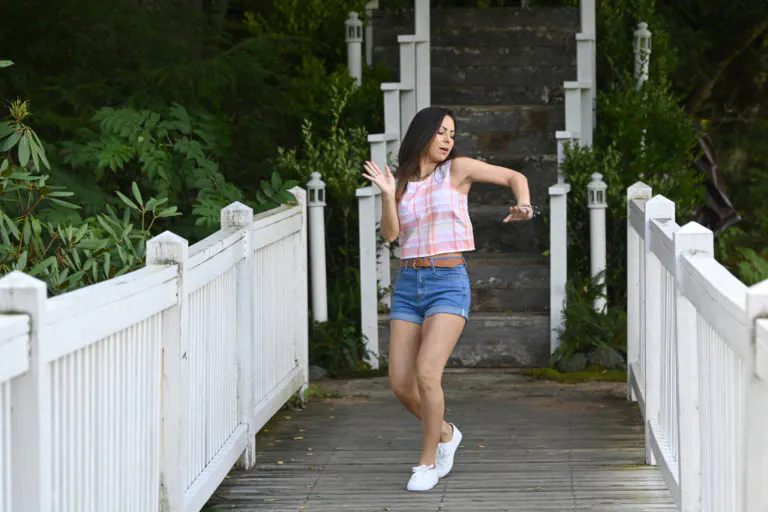 Image of  as Anjelah Johnson-Reyes (CONTESTANT)