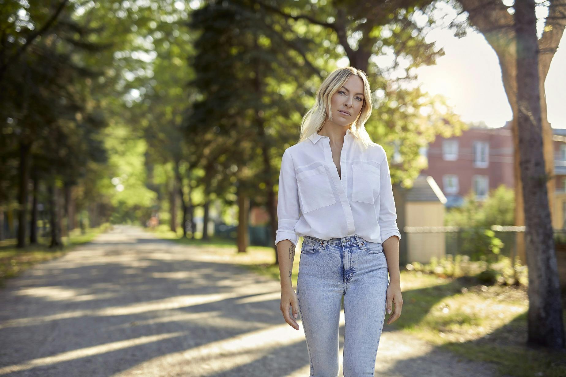 Image en vedette de l'article Marie-Mai à la barre du documentaire ACCRO : TROUBLES DE DÉPENDANCES