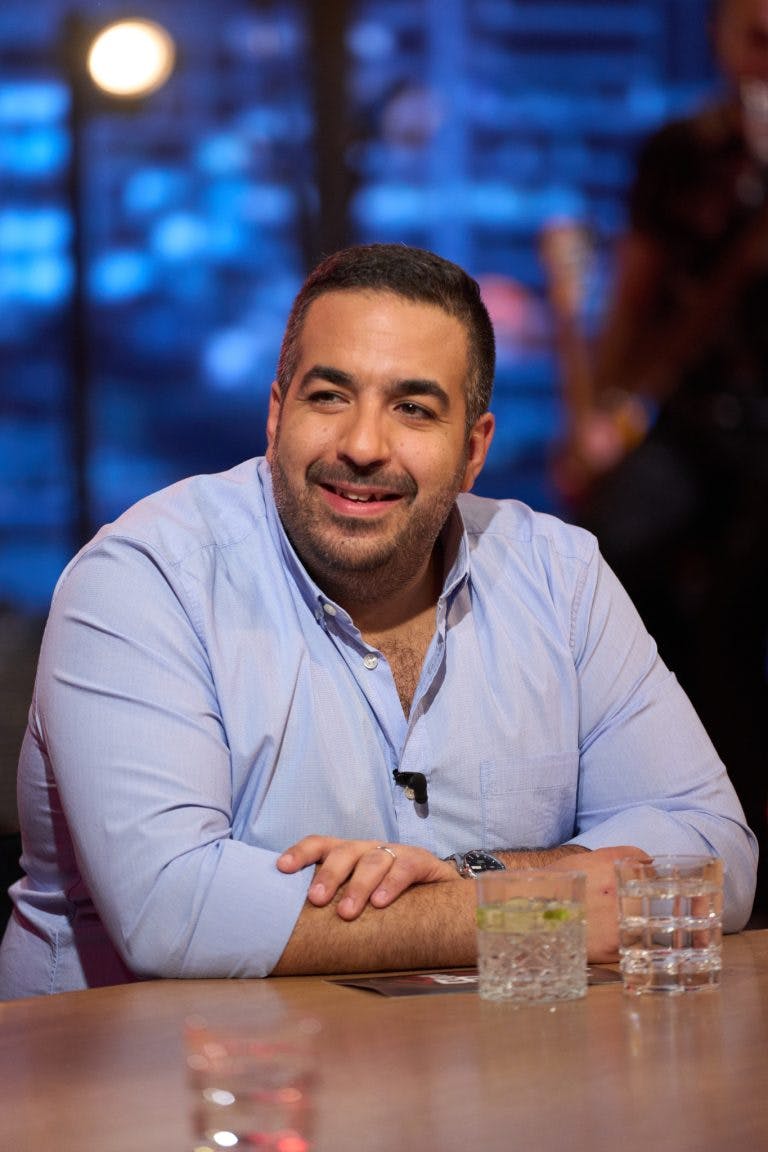 Image de  jouant le rôle de Neev