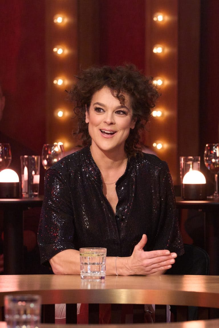 Image de  jouant le rôle de Hélène Bourgeois-Leclerc