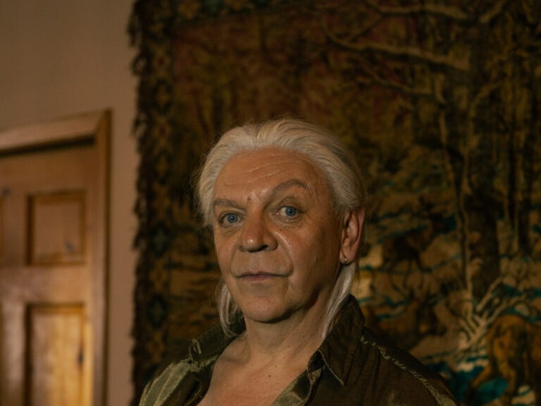 INSPIREZEXPIREZ_Credit Eva-MaudeTC (7) Image de Marc Labrèche jouant le rôle de RICHARD