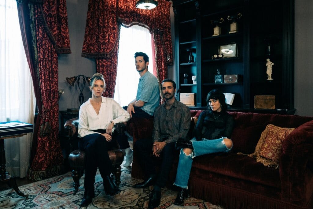 Distribution In Memoriam. Evelyne Brochu, Éric Bruneau, Jean-Simon Leduc et Catherine Brunet