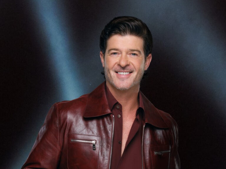 THE MASKED SINGER: Robin Thicke. CR: Michael Becker / FOX. ©2022 FOX Media LLC Image of as Robin Thicke (Panelist)