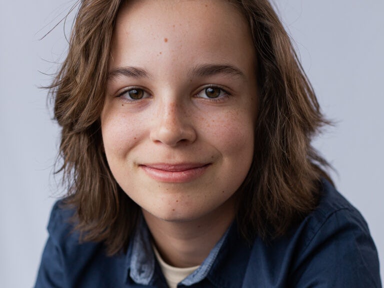 #2_CÉDRIC_THIFFAULT_credit Annie Ethier 3 Image de Cédric Thiffault jouant le rôle de Clovis Lachance