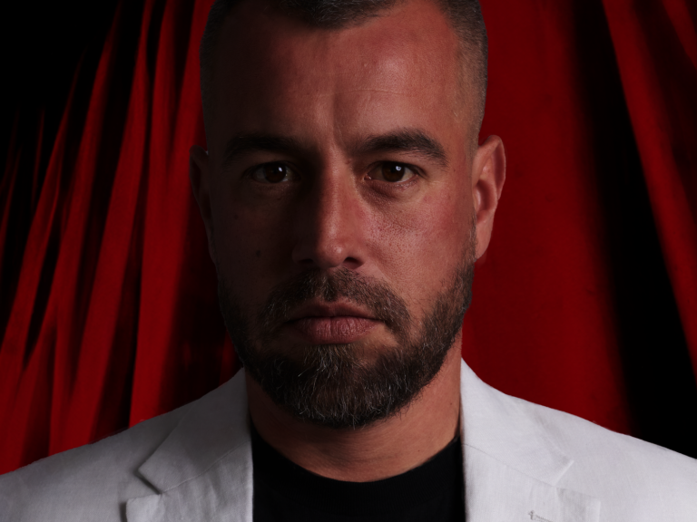 LesTraitres_Saison2_Portrait_Kaven_EricMyre Image de jouant le rôle de Kaven