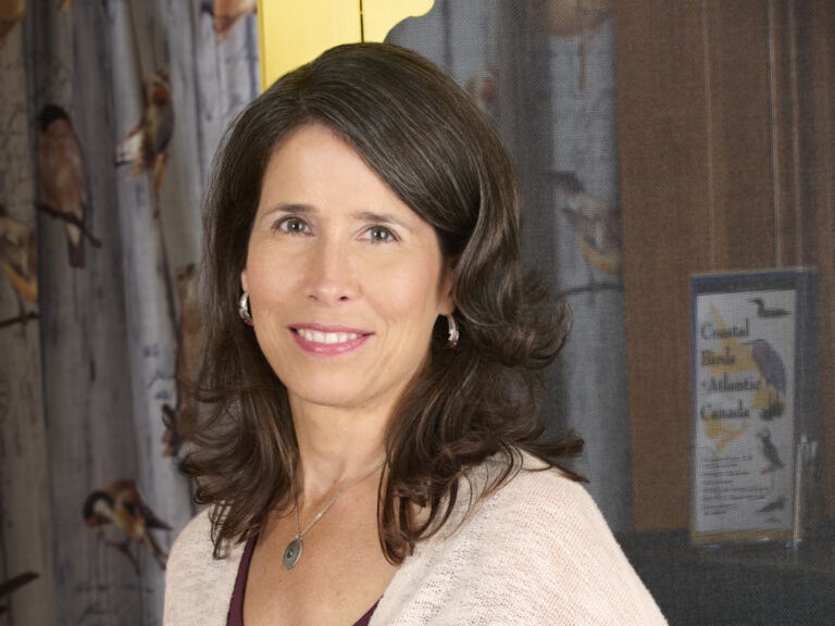 SC2_KA_CR_1365 Image of Andrea Menard as Edna Cranebear