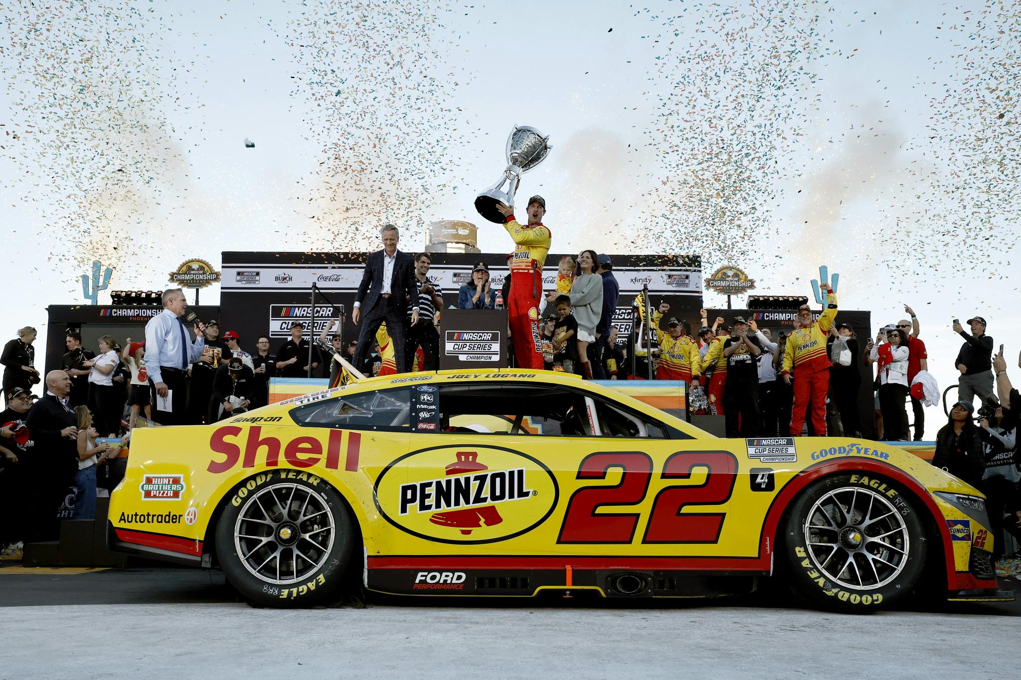 Image for the NASCAR announces long-term media rights deals in Canada, headlined by renewal of long-time partnership with Bell Media press release