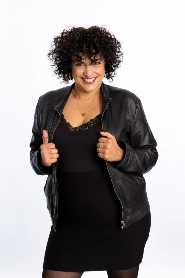 Image de  jouant le rôle de Nisrine