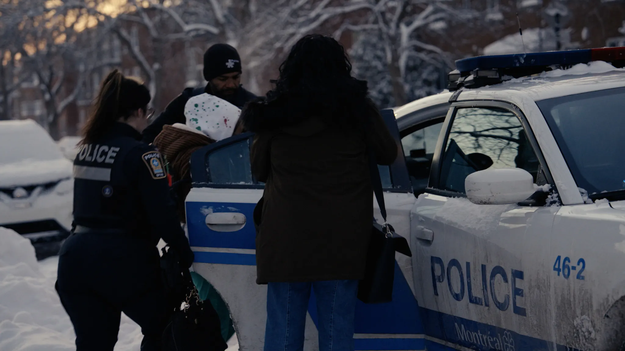 Image pour la vidéo Entre les lignes - Épisode 6 - bande-annonce