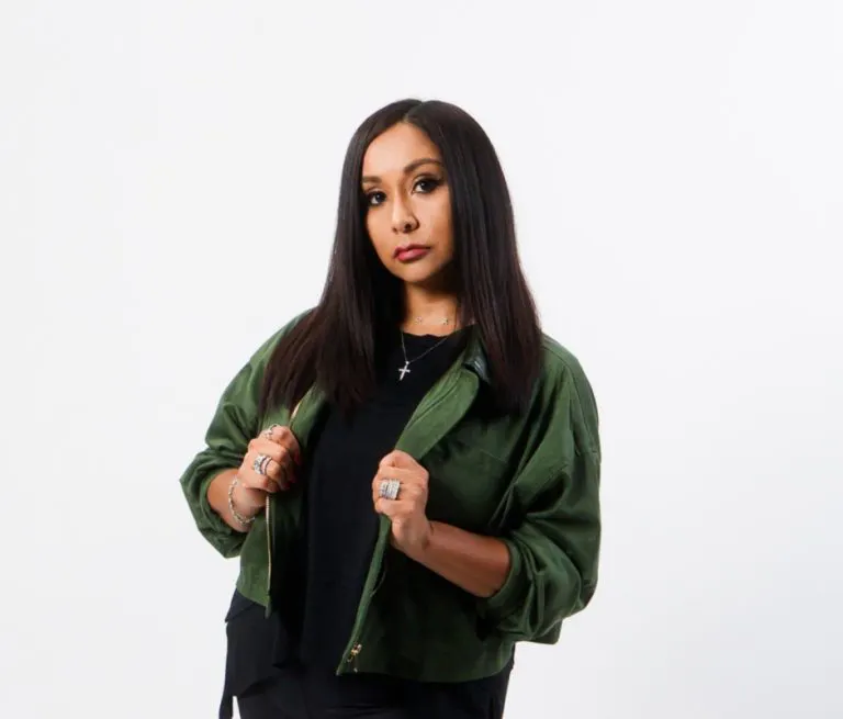Image of The Paranormal Rookie as Nicole “Snooki” Polizzi 